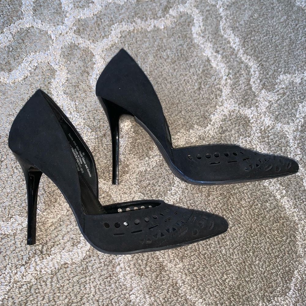 Mossimo black suede eyelet heels size 9 1/2